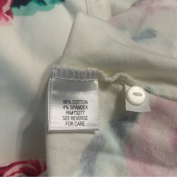 Croft & Barrow White Pink Rose Print Button Neck Polo Shirt - Picture 5 of 5